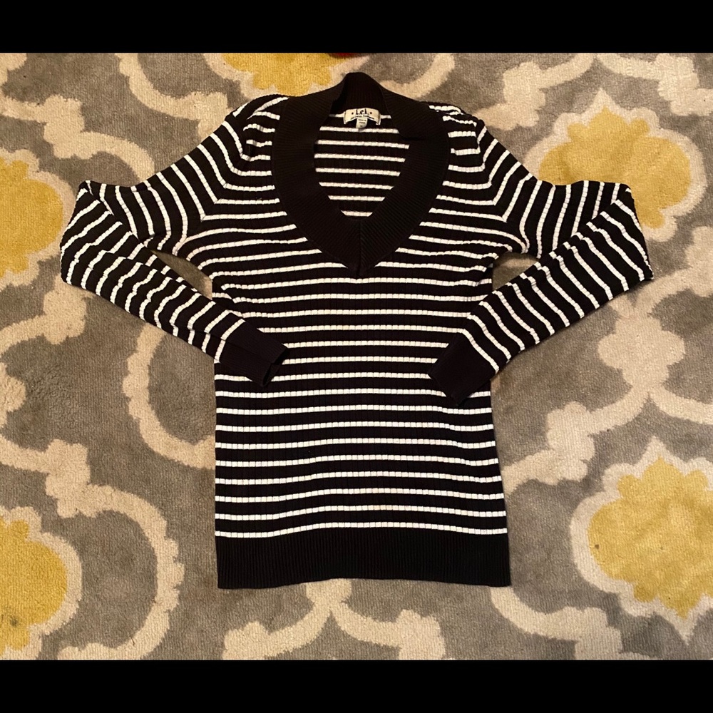Striped sweater 🍁